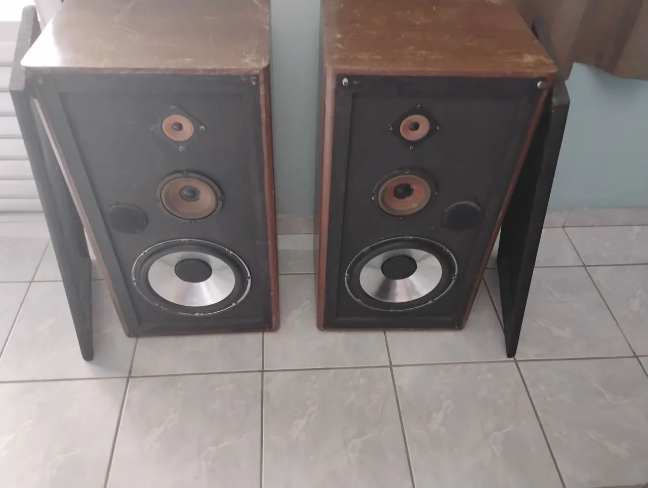 Caixas alto falante 10 polegadas 100 RMS - Foto 2