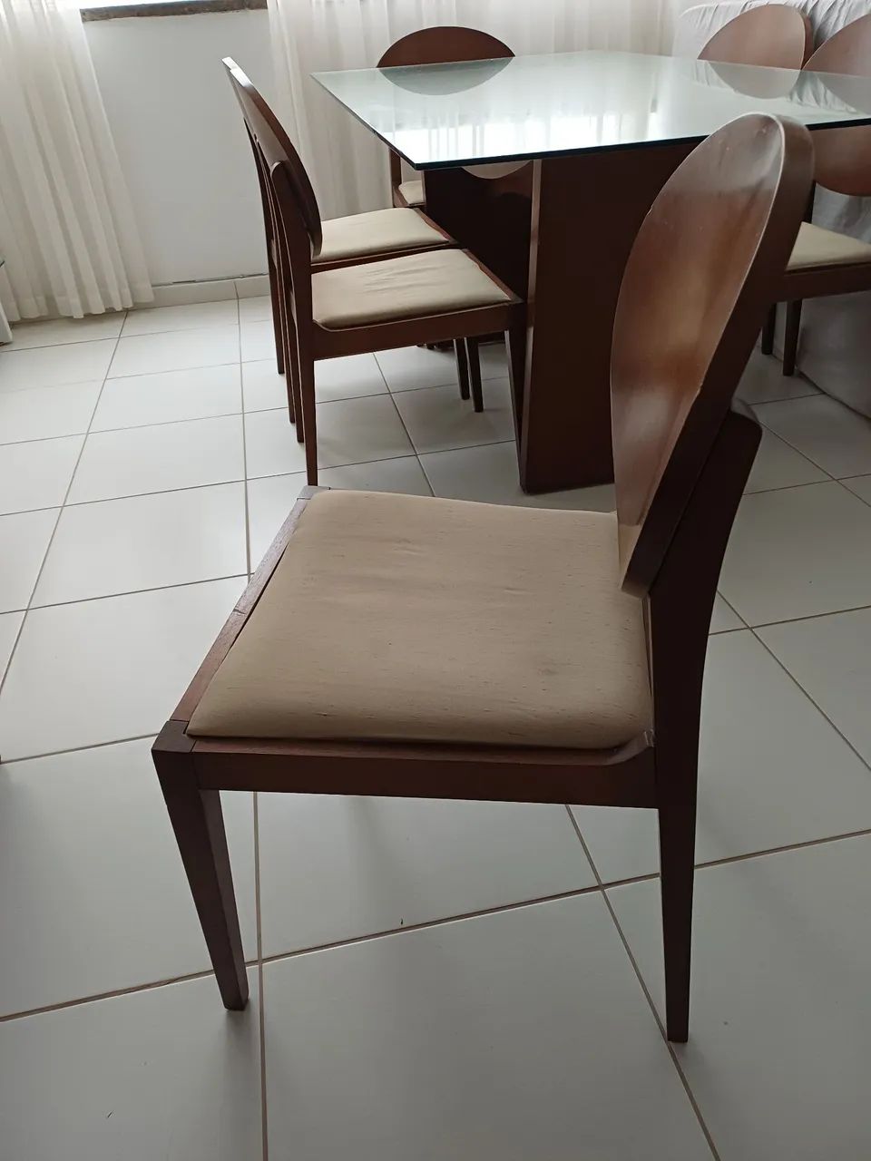 Mesa  de madeira 6 lugares  - Foto 5