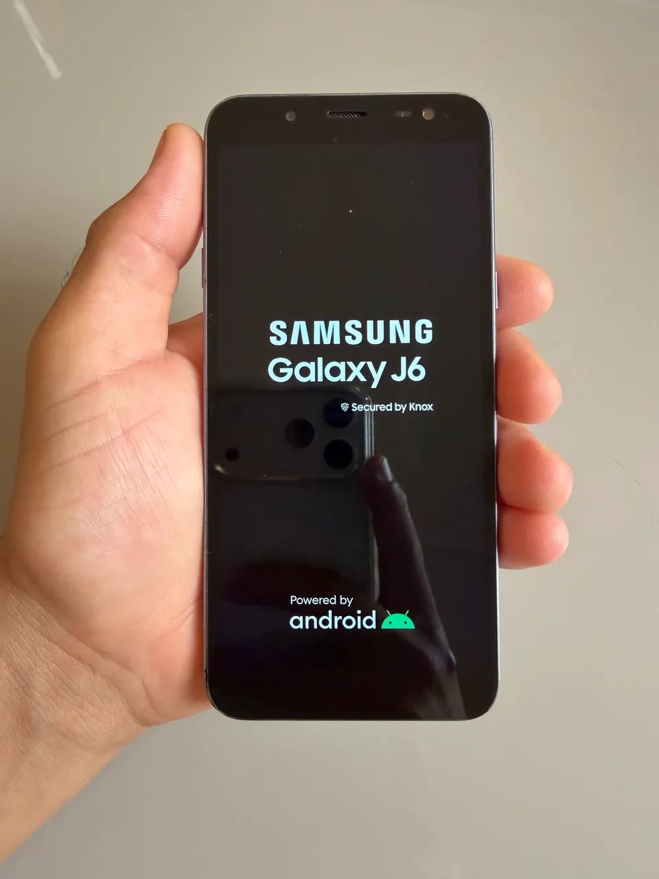 Samsung j6  - Foto 2