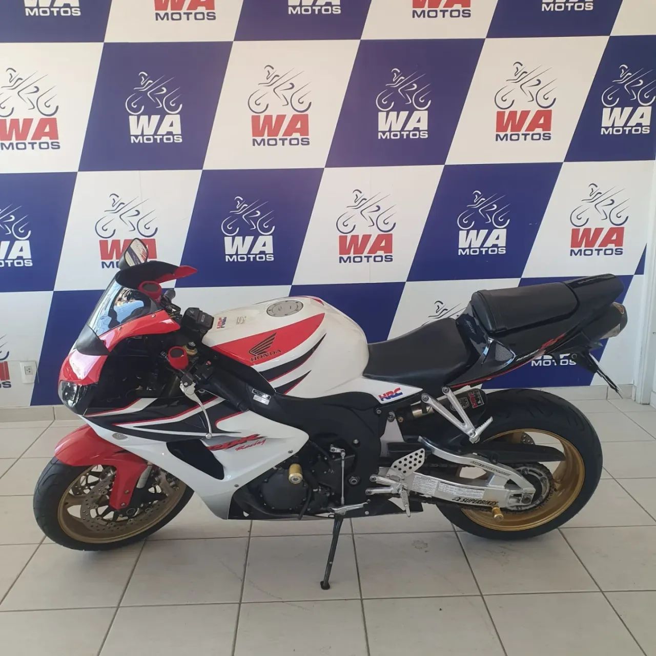 HONDA CBR 1000RR BRANCO 2007 - Foto 3
