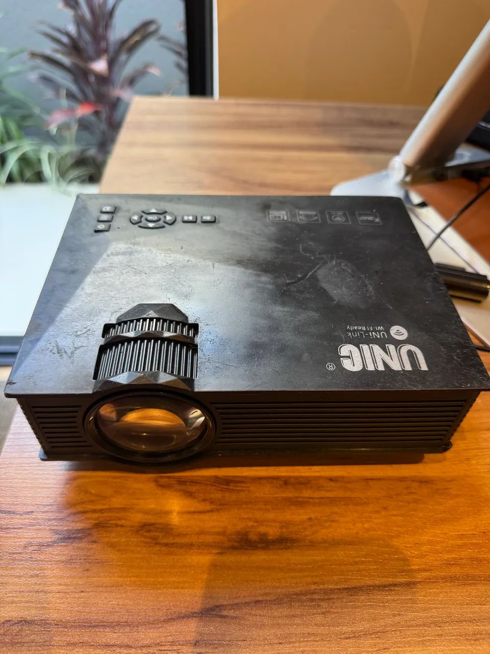 Mini Projetor Unic UC68 1800 Lumens FULL HD  - Foto 2