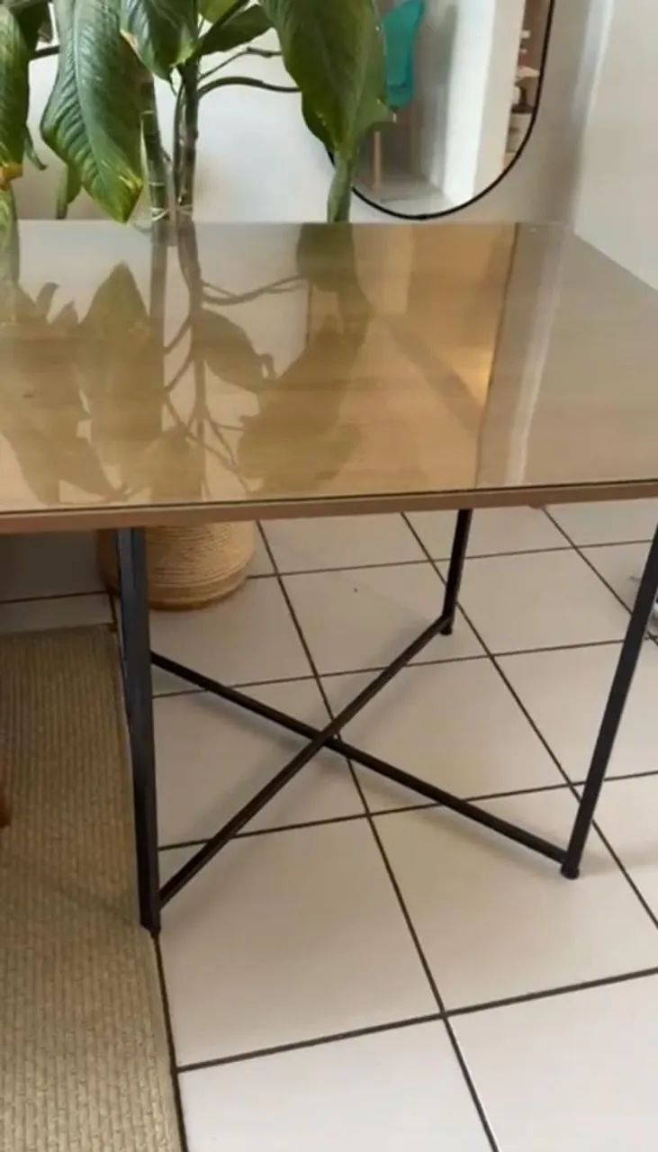 Mesa Quadrada com Tampo de Vidro - Foto 5
