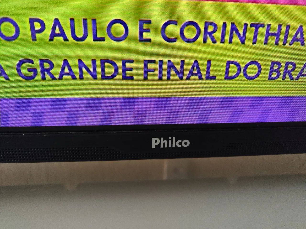 Tv 32 polegadas LED Philco sem detalhes não é smart  - Foto 4