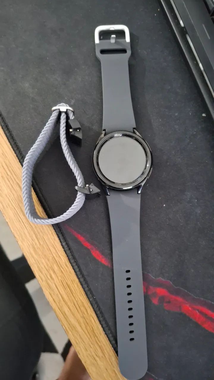 Galaxy Watch 6 Classic 43mm LTE - Foto 2