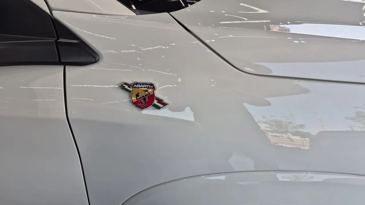 Fiat Fastback Abarth Turbo Flex 1.3 Aut. 2024 - Foto 4