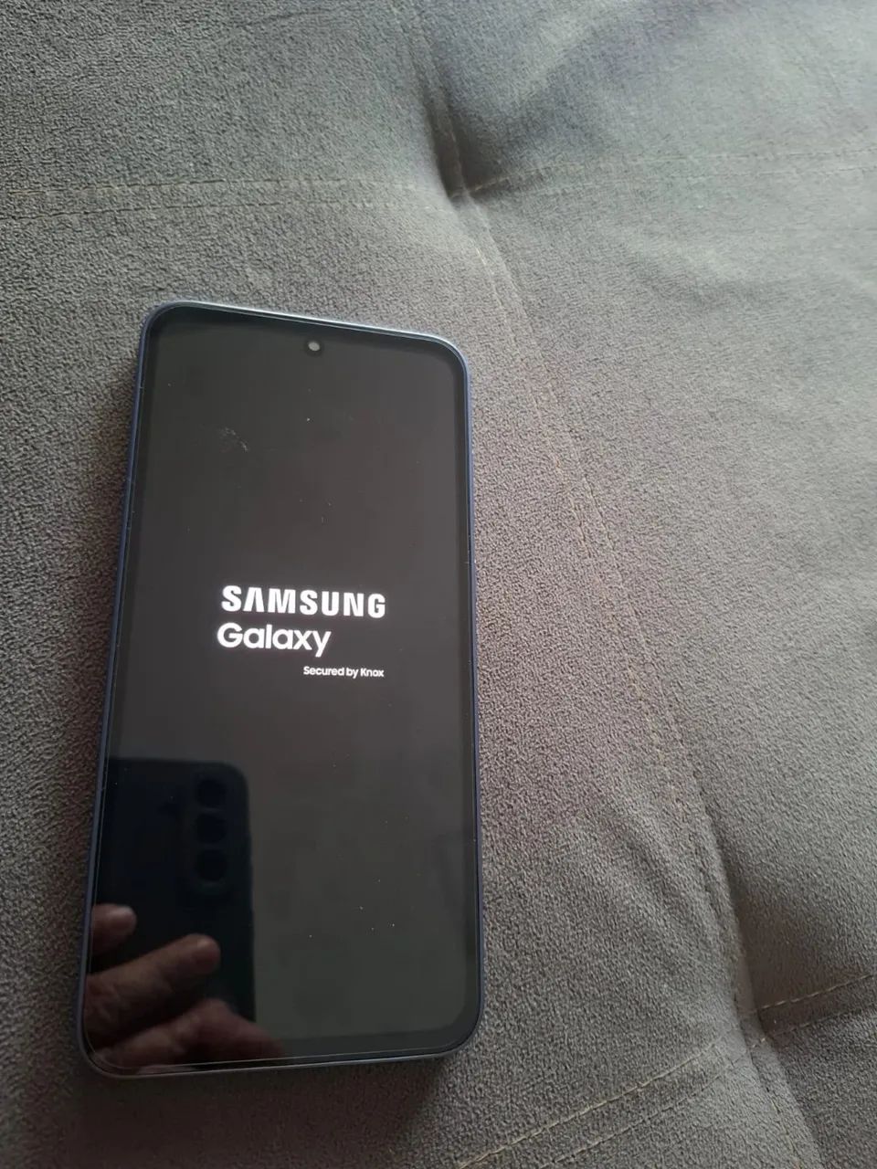 Vendo celular A35 - Foto 3