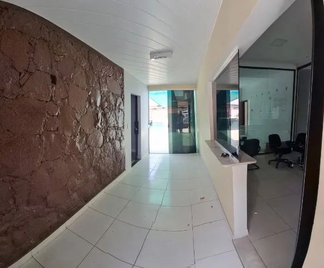 Conjunto Manauense, Imóvel Comercial, Esquina. 8 Salas, Piscina e Estacionamento. - Foto 2
