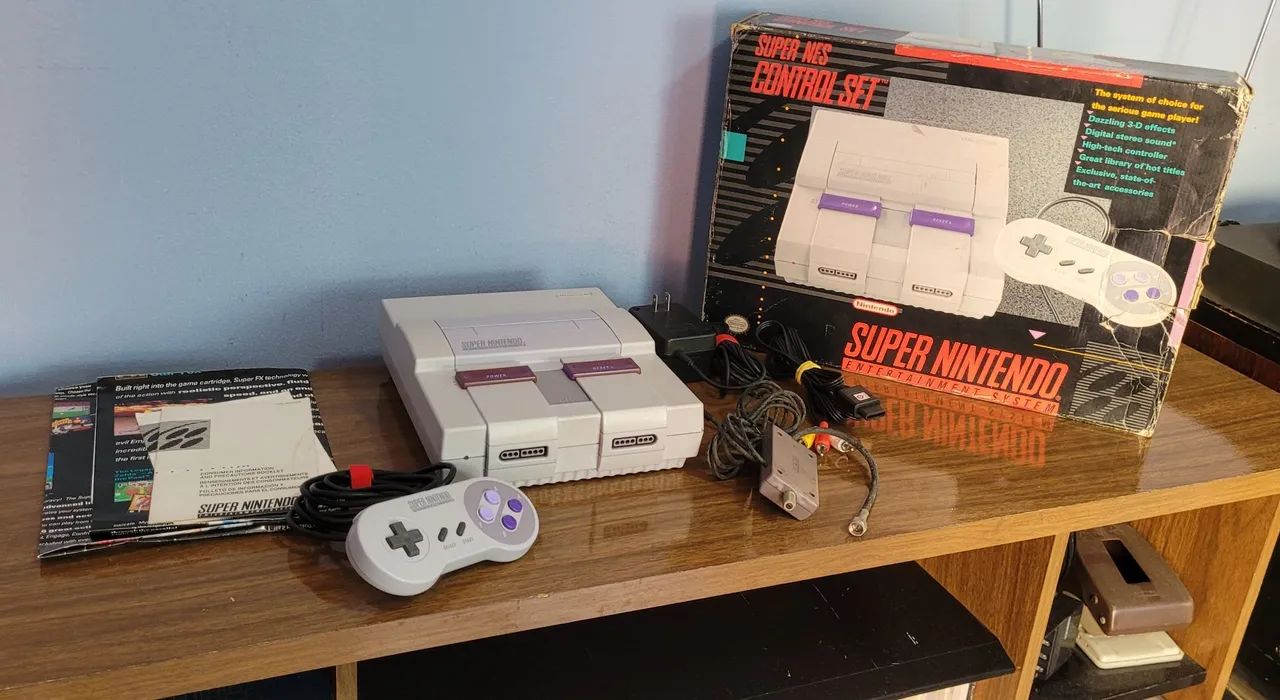 Super nintendo na caixa 
