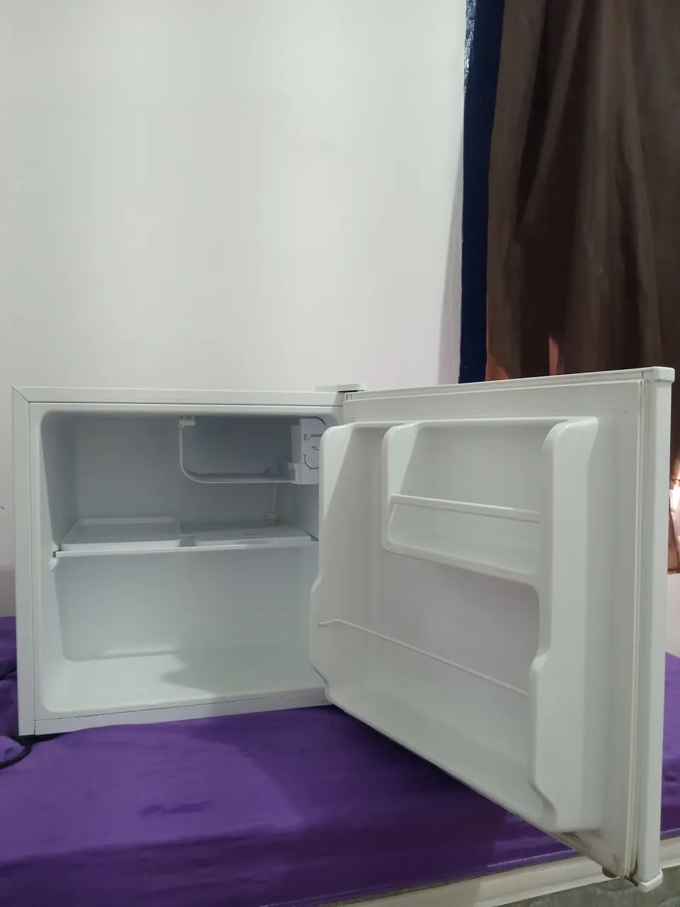 Frigobar Midea 45L Branco + MRCO6B2