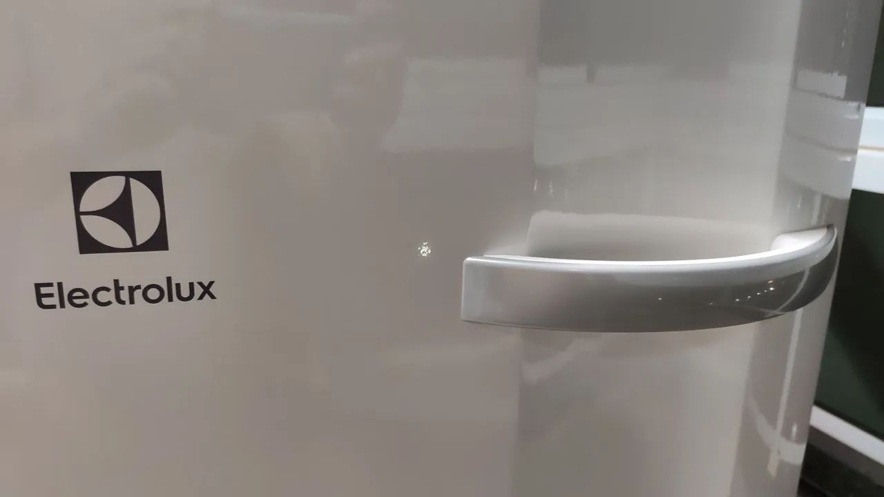 Freezer vertical Eletrolux  - Foto 4