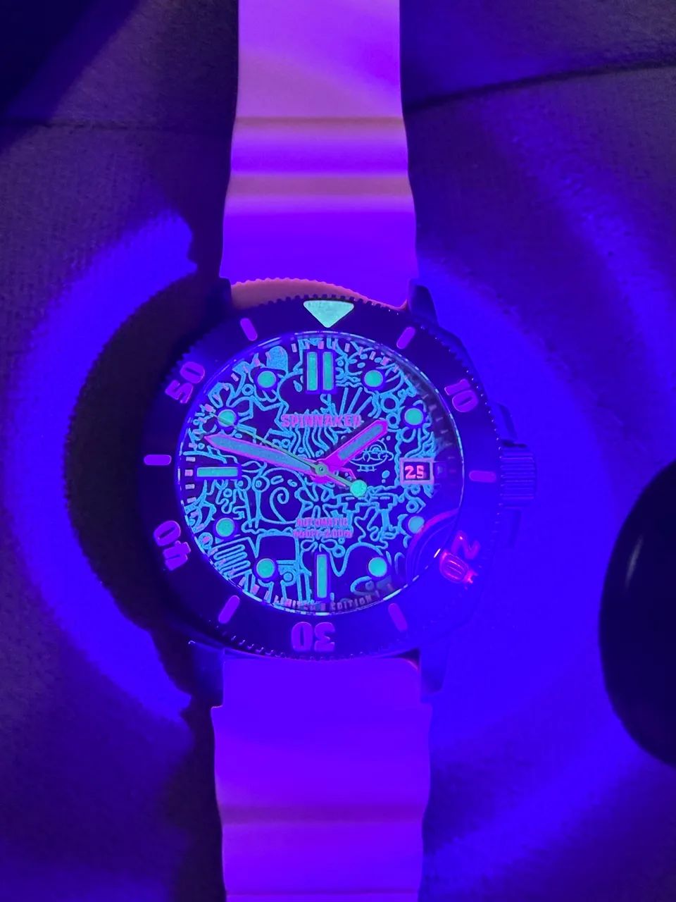 Relógio Spinnaker Hull Diver Automatico Bob Esponja Edição Limitada  - Foto 4