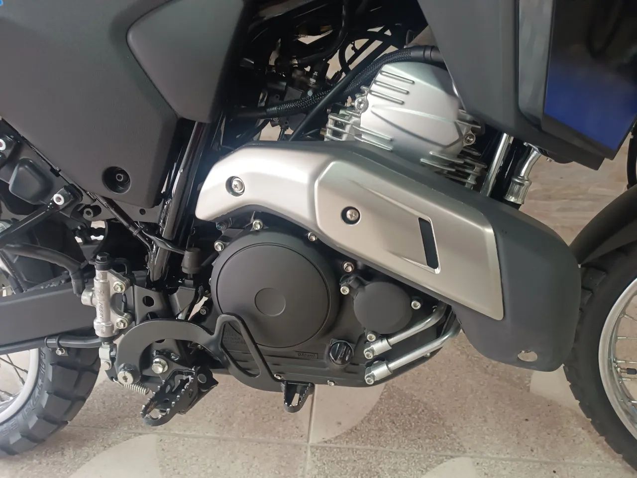 Lander 2025 baixo km - Foto 5