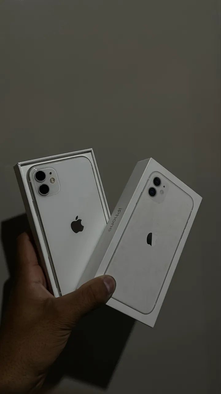 IPHONE 11