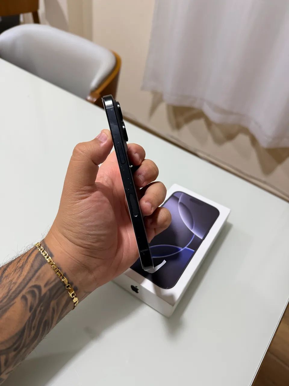 iPhone 16 Pro 128 - Foto 3
