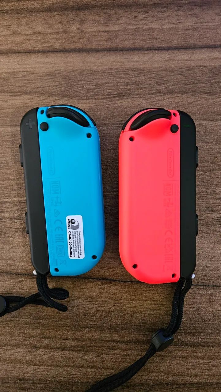 Joy-Cons Nintendo Switch Original Neon Blue + Neon Red Sem Drift - Foto 2