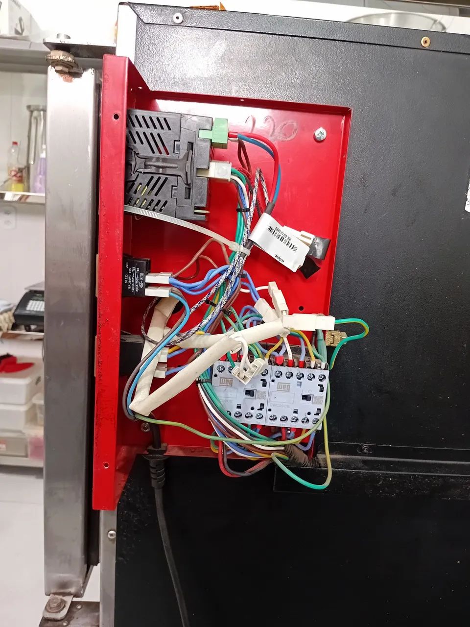 Prestação de serviços elétricos e reparos em aparelhos eletrodomésticos  - Foto 2