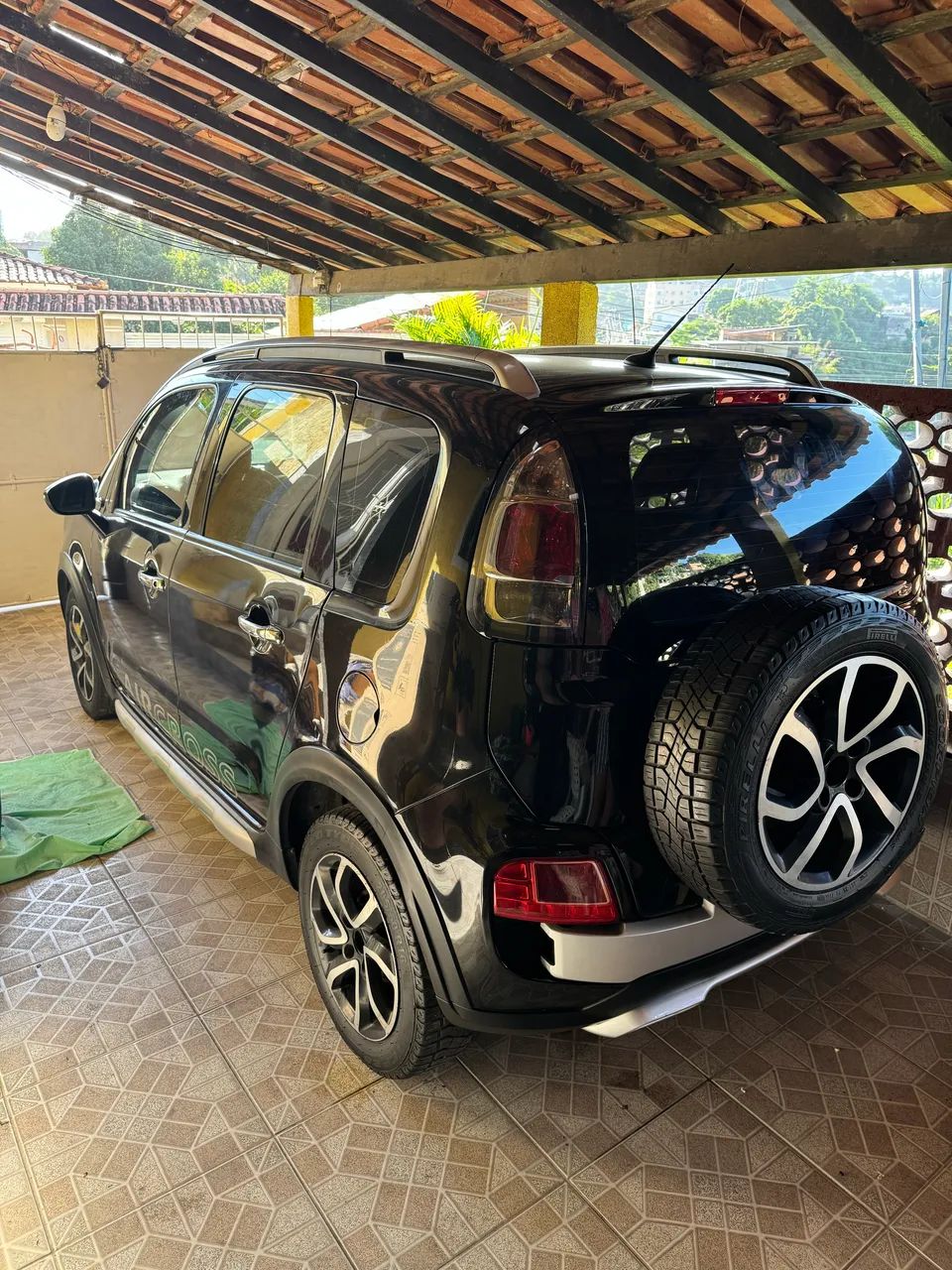 Citroën Aircross AIRCROSS GLX 1.6 Flex 16V 5p Mec. 2013