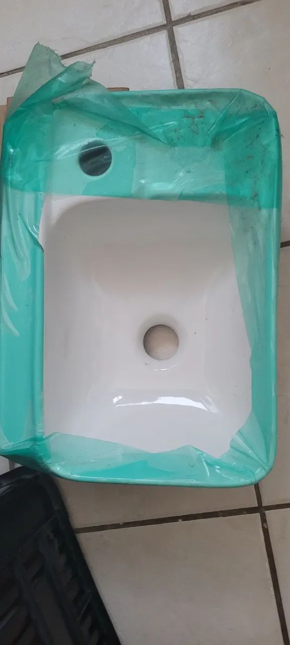 Pia de Banheiro Compacta