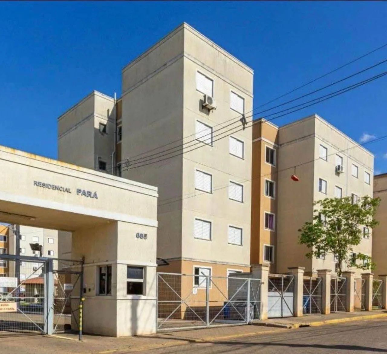 Ap 2D todo reformado em Cd fechado c vaga