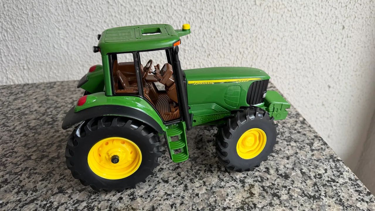 Miniatura trator John Deere 1/16 - Foto 5