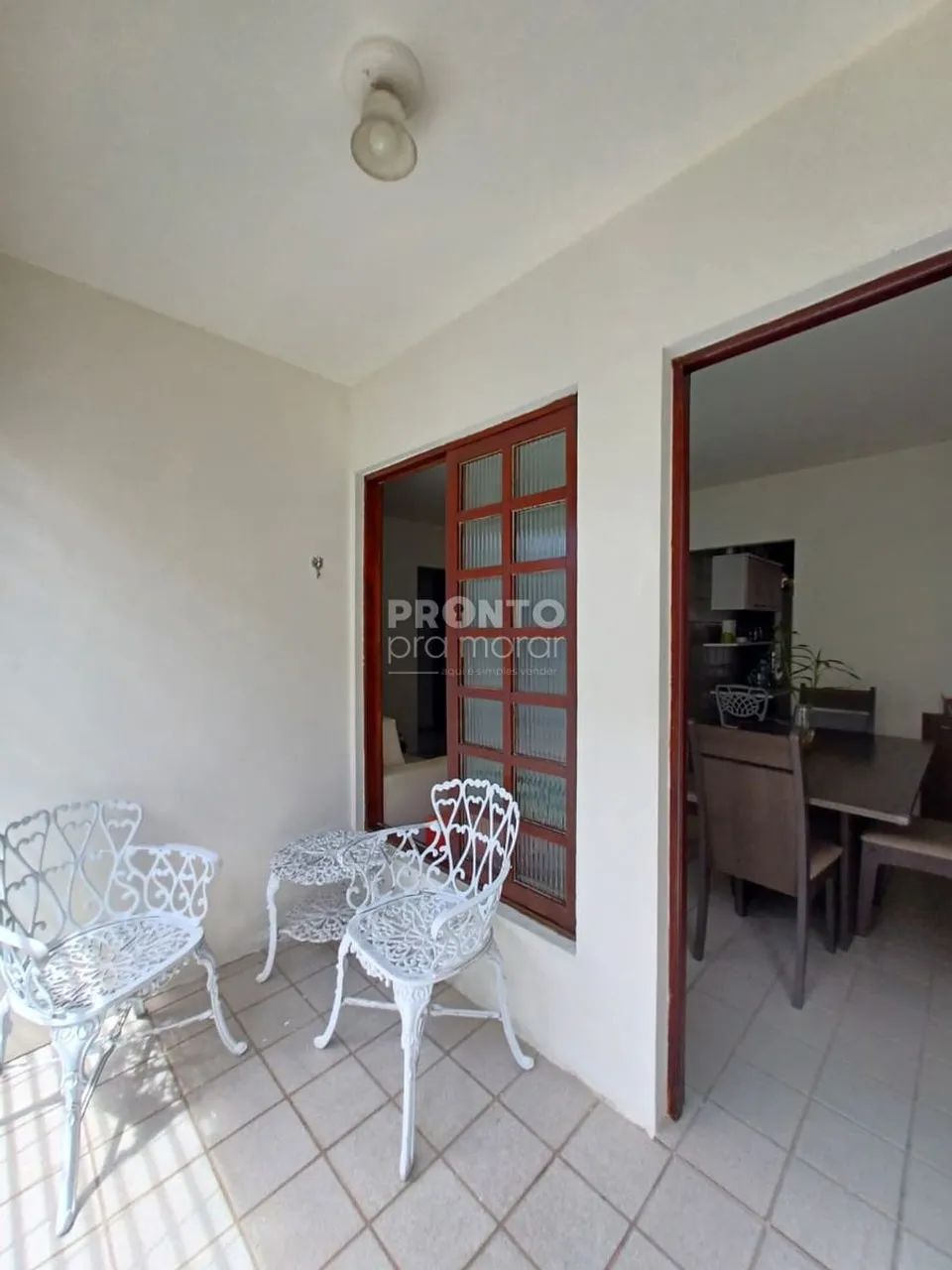 Casa de Condomínio com 3 quartos em Jardim Atlântico