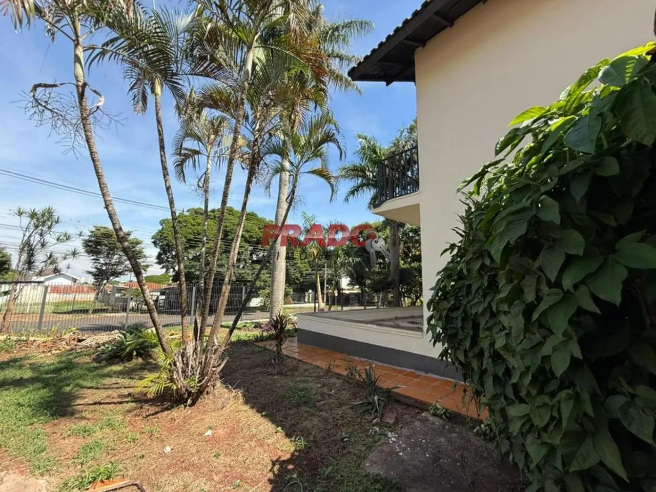 Sobrado para alugar em Maringá, Zona 05, com 4 quartos, com 250 m² - Foto 4
