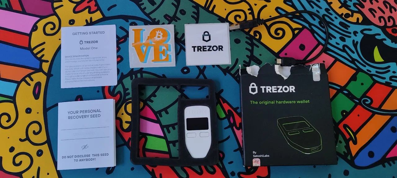 Trezor One - Hardware Wallet