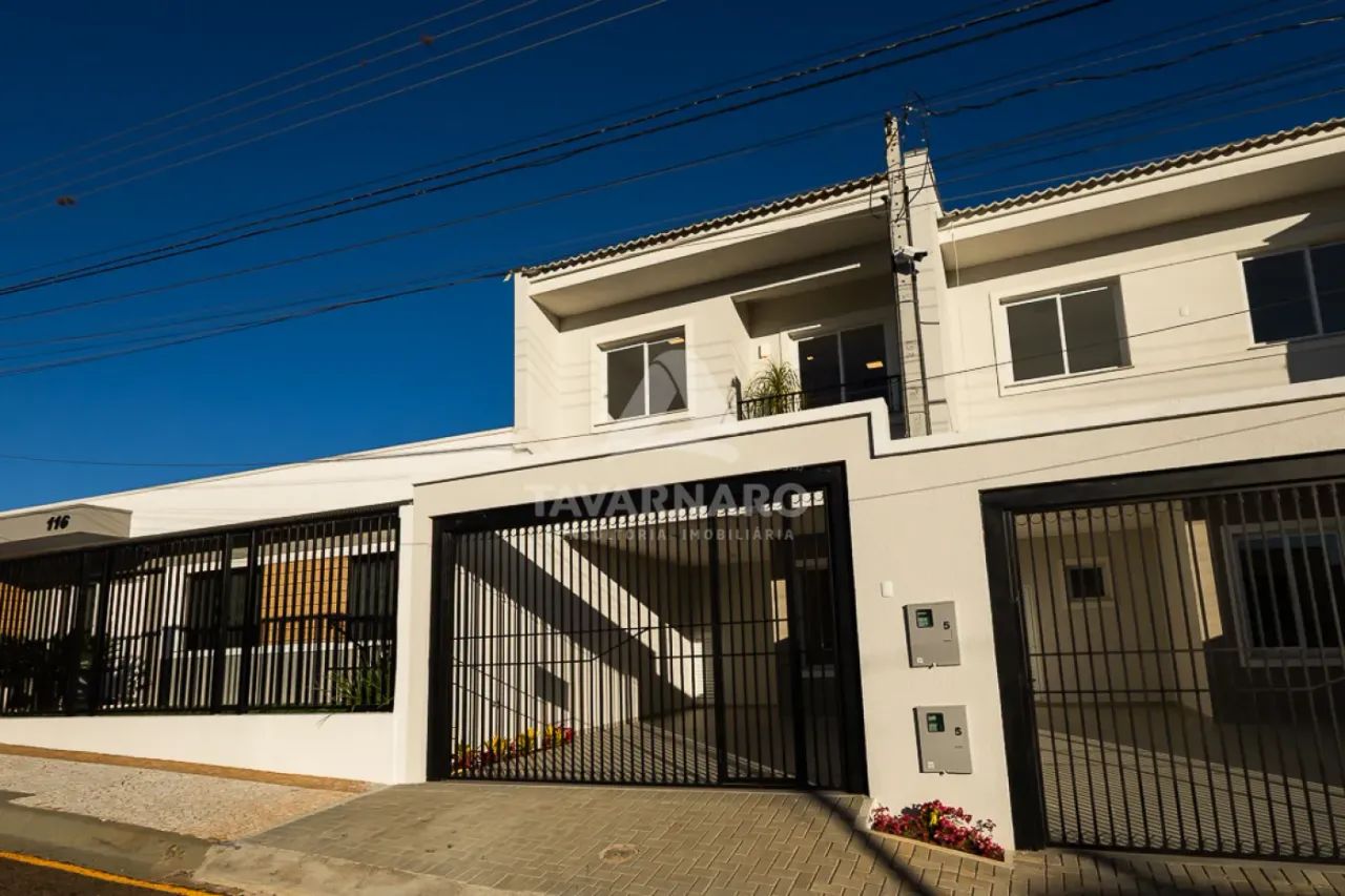 Sobrado Condomínio em Ponta Grossa - Foto 2