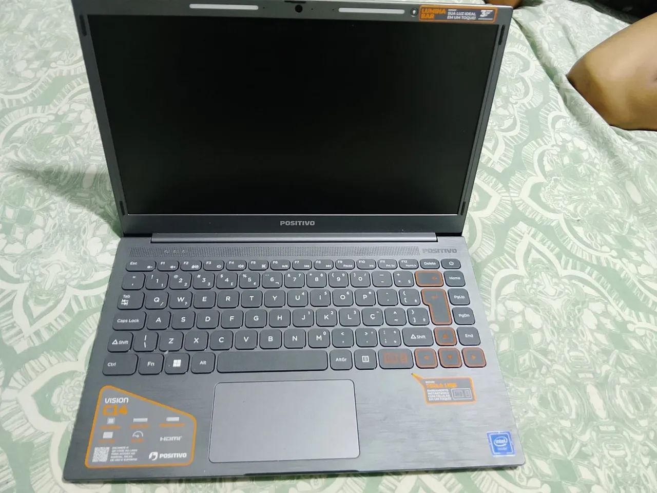 Vendo um notebook 