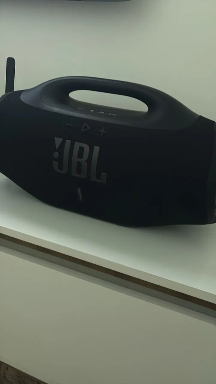 JBL bombox 4 