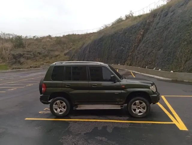 Mitsubishi Pajero TR4 2.0 Blind. 16V 131cv 4X4 Aut. 2004