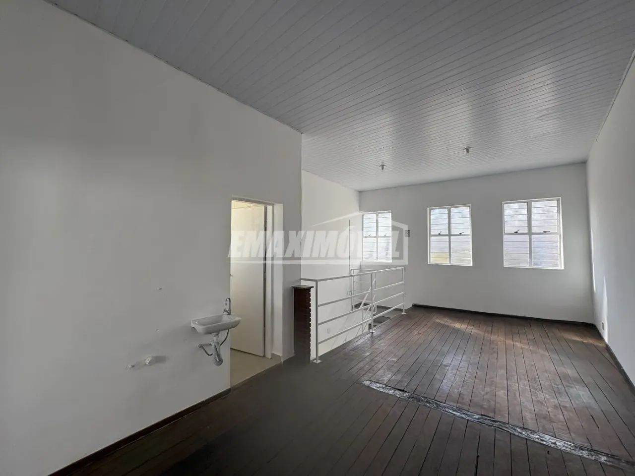 2 salas comerciais com aproximadamente 45 m² no bairro Vila Hortencia - Foto 5