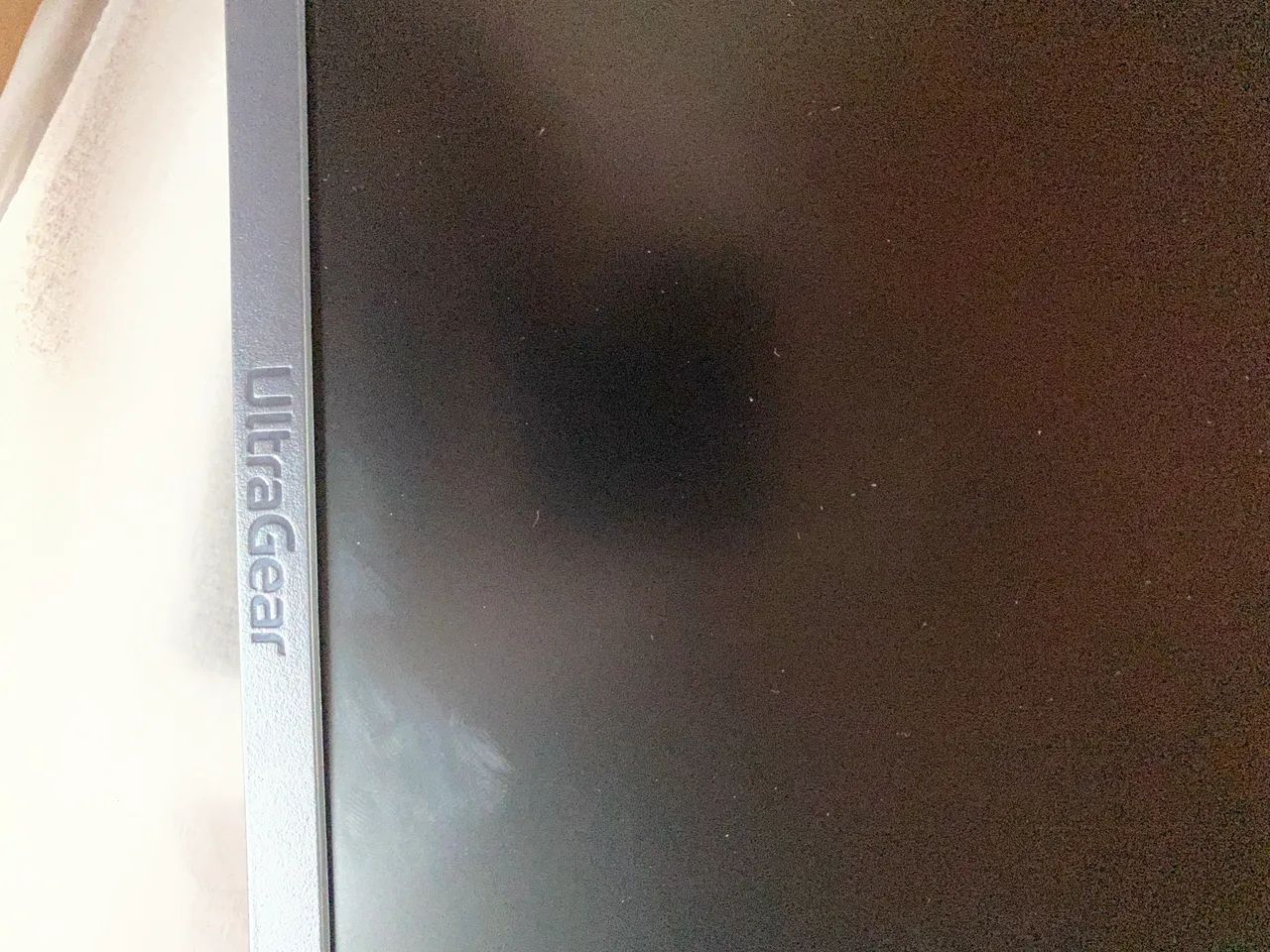 Monitor 27 polegadas LG (tela quebrada) - Foto 2