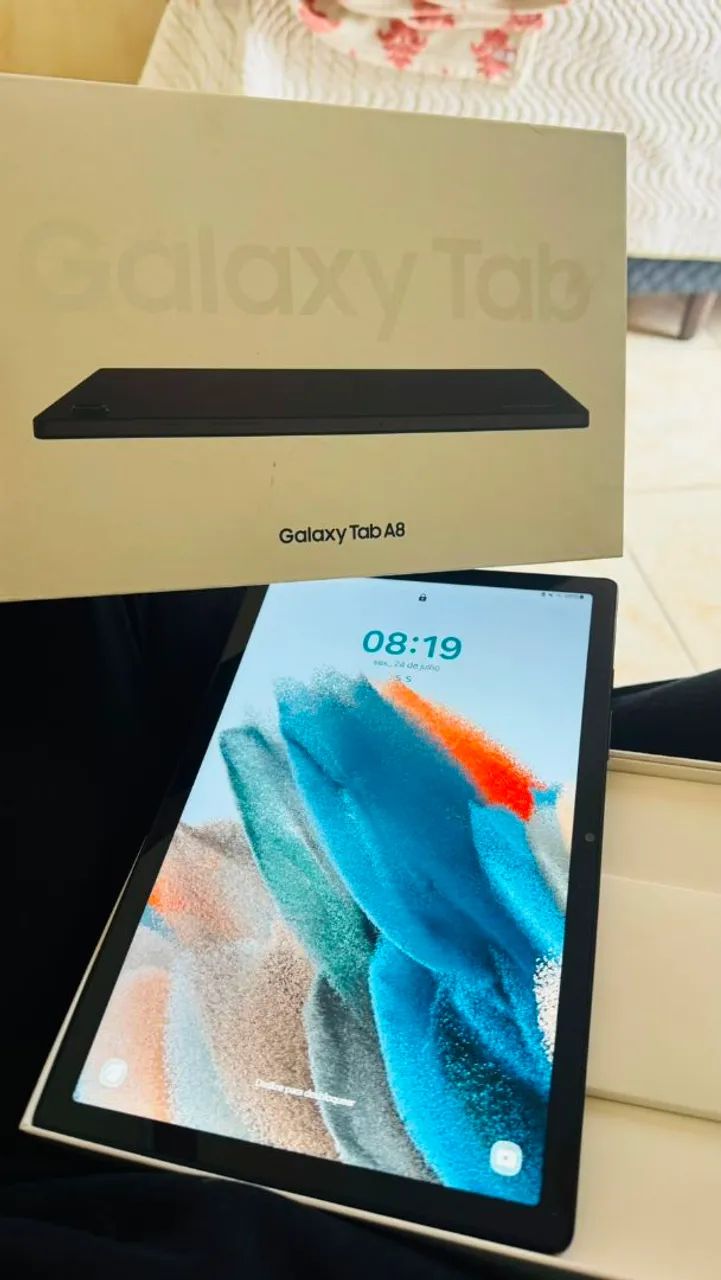 SANSUMG GALAXY TAB A8