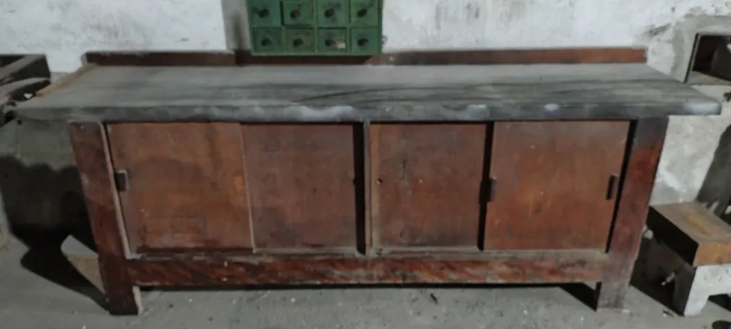 Bancada de madeira