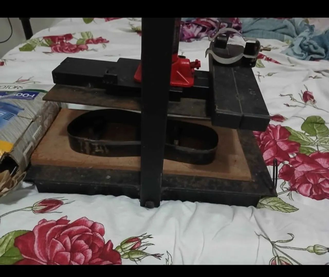 Vendo máquina de fazer chinelo  - Foto 2