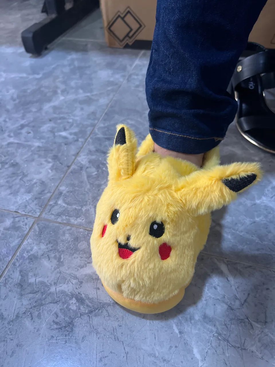 PANTUFA 36/37 PIKACHU - Foto 2