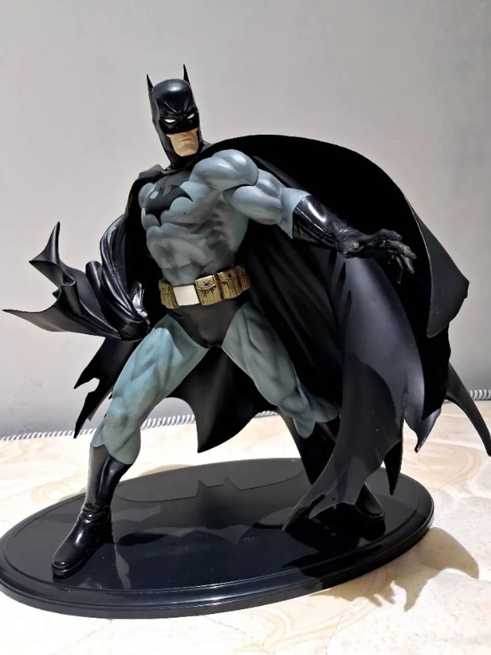BATMAN 1/6 KOTOBUKIYA  - Foto 3