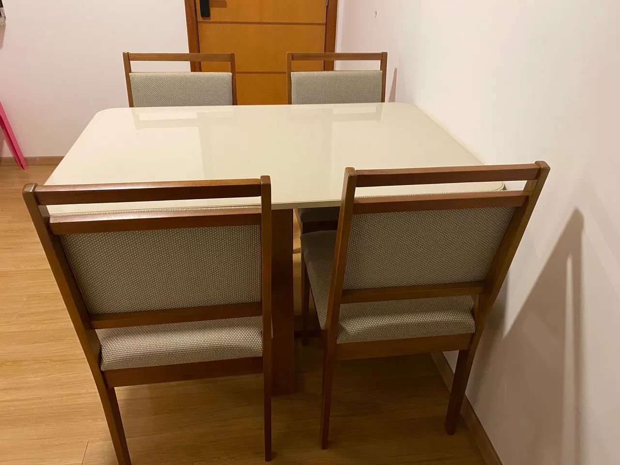 Mesa de jantar com 4 cadeiras  - Foto 2