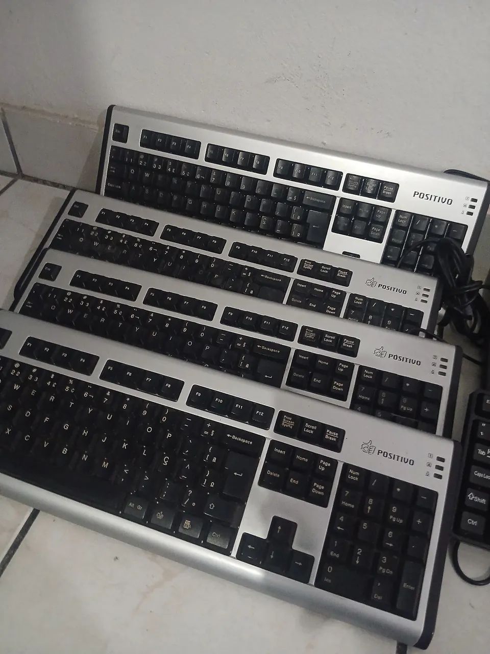 Lote Com 7 Teclados Para Computador PC - Positivo/ Multilaser - Foto 2