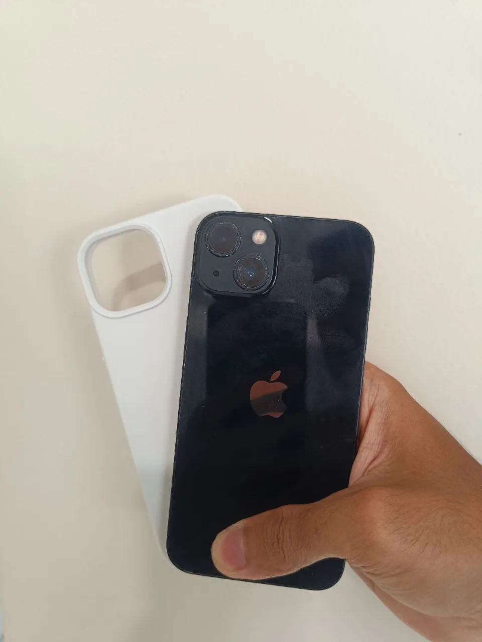Iphone 13 todo original com Sade da bateria ainda em 83
