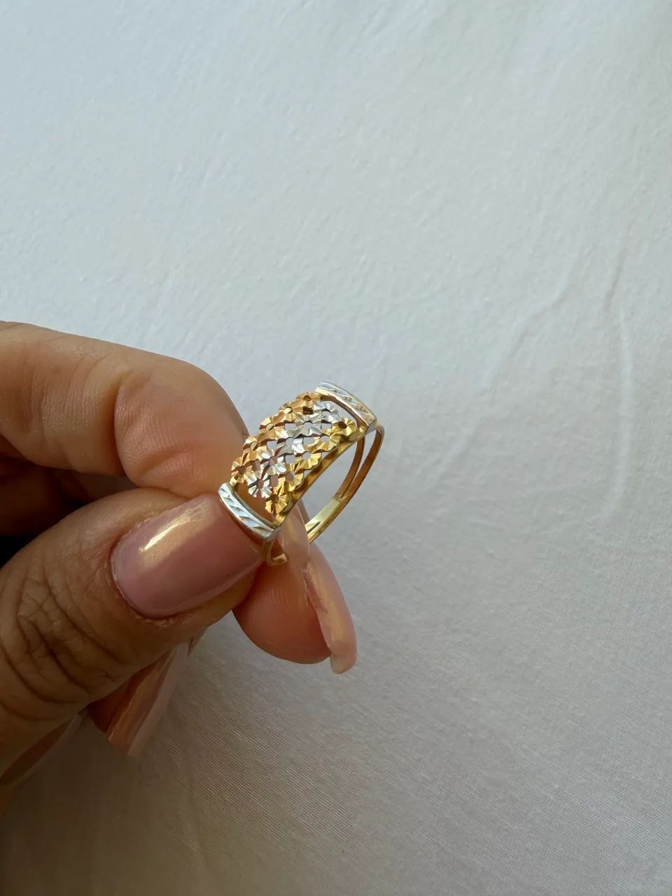Anel Ouro 18 k com detalhe em 3 banhos - Foto 2