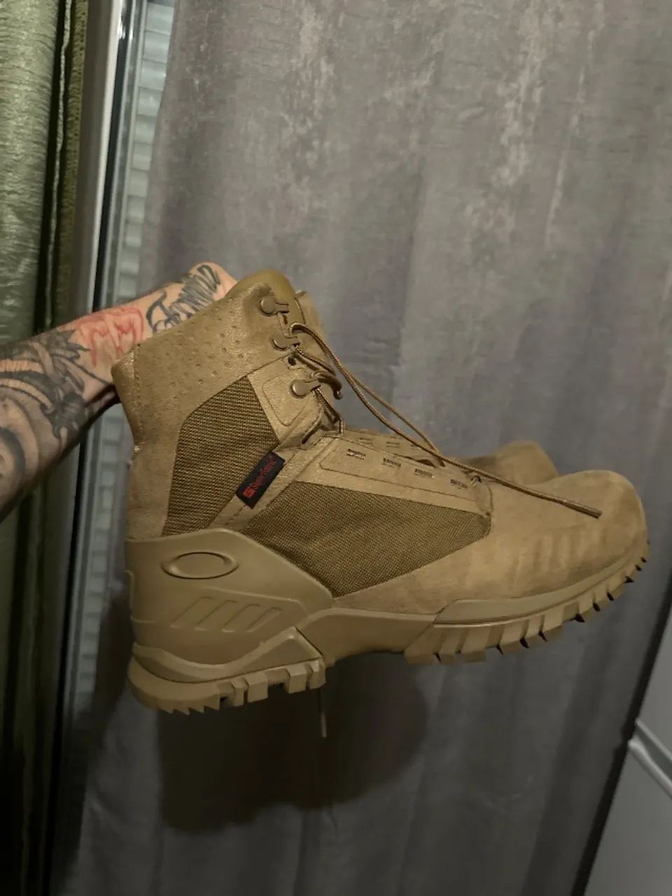 Bota militar oakley 