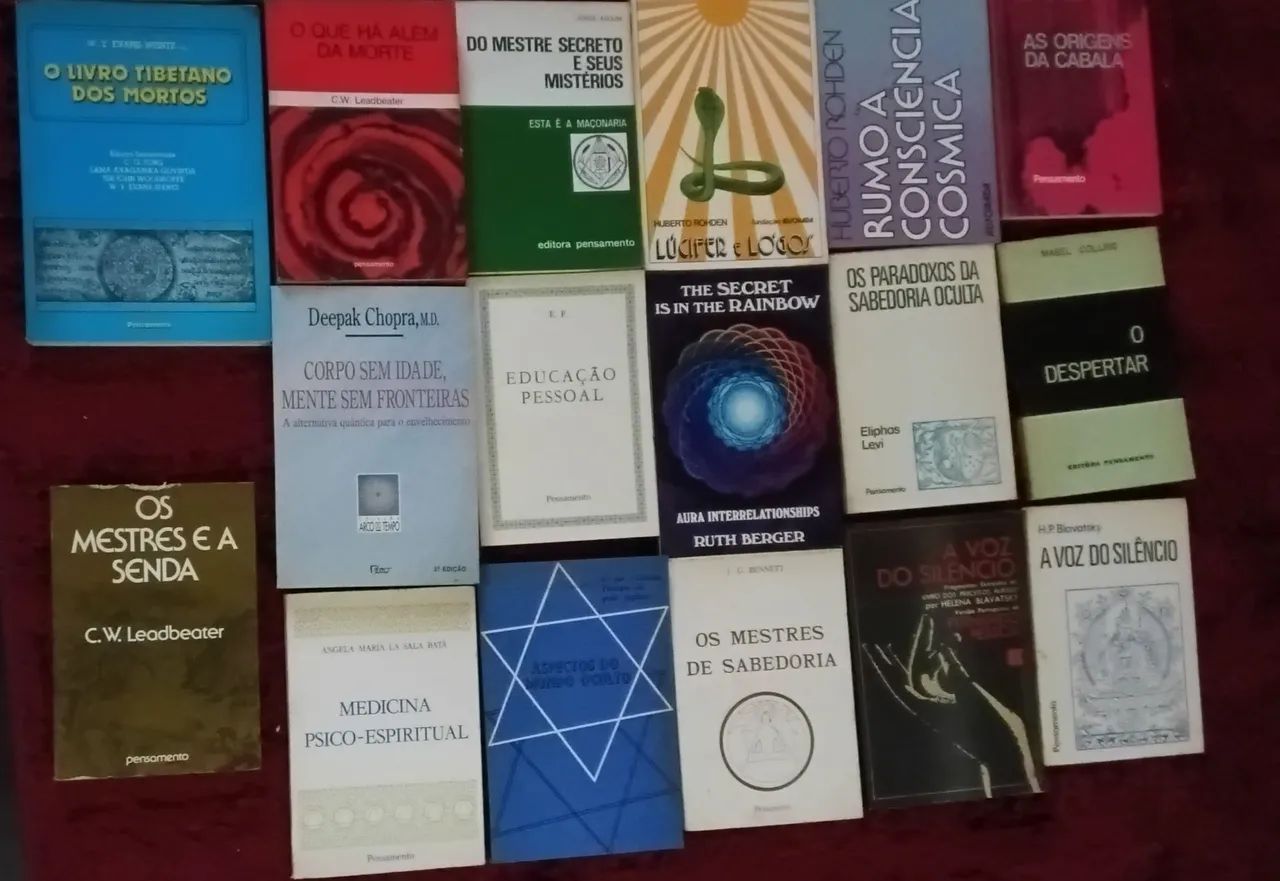 Lote com 41 livros esotéricos.  - Foto 2