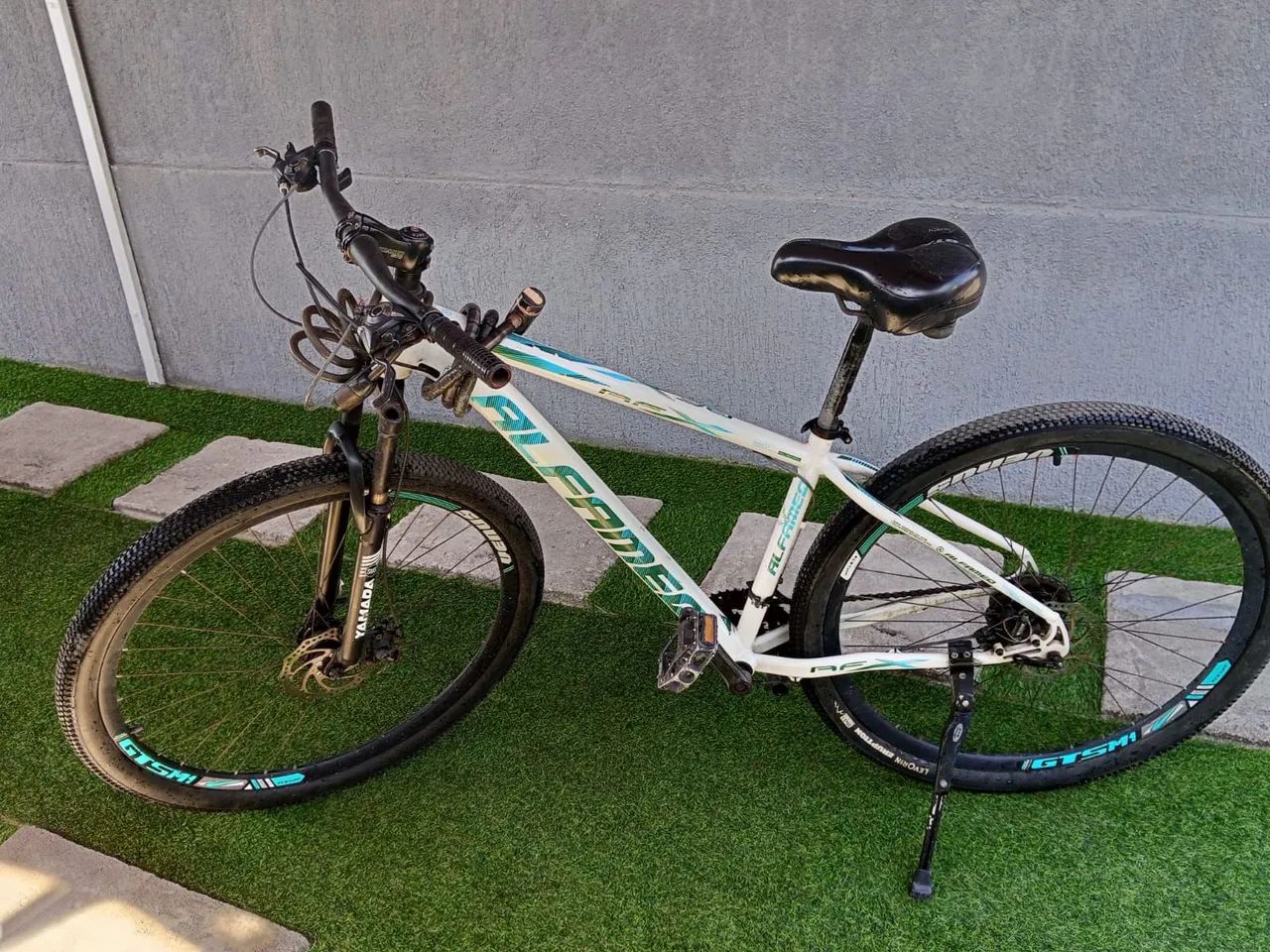 Três bicicletas pelo preço de uma