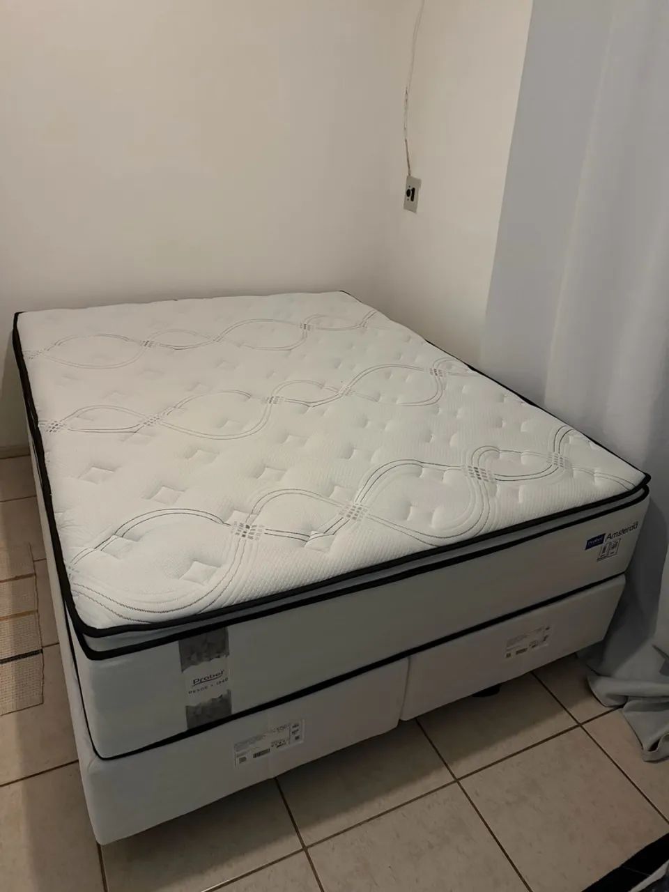 Cama box queen NOVA