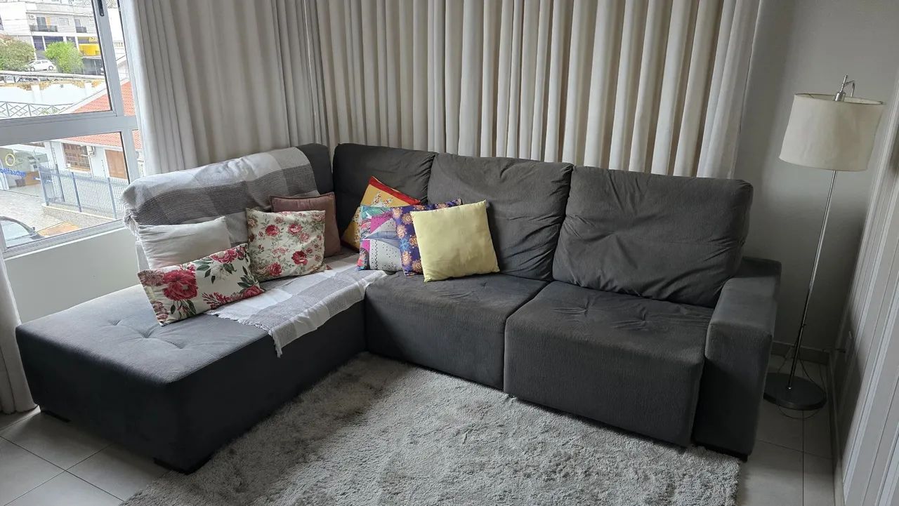 Sofá grande com chaise - Foto 4