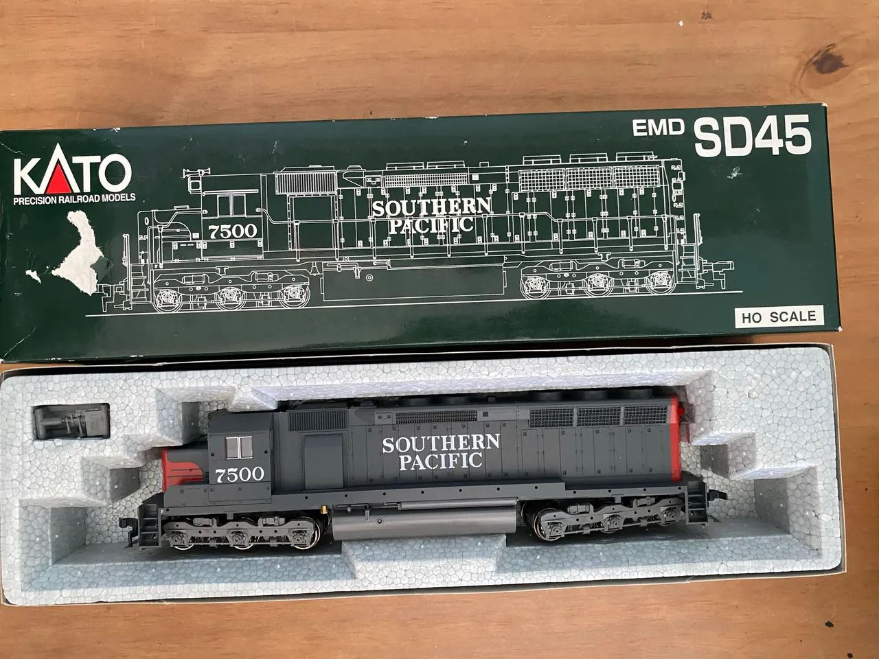Locomotiva KATO SD45 HO SP - Hobbies e coleções - Silveira, Santo