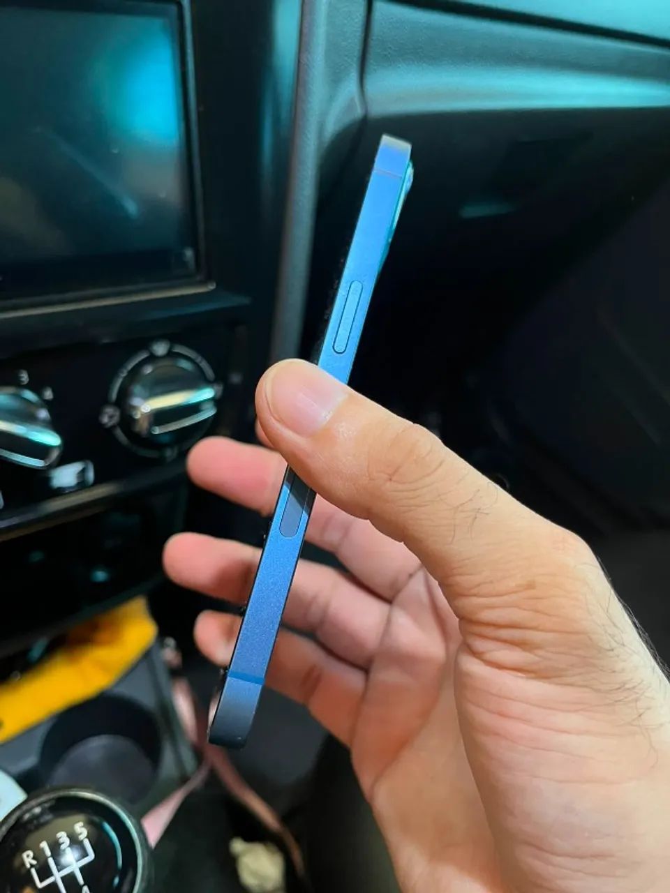 Vendo iPhone 13 em excelente estado e funcionamento perfeito, uma oportunidade! - Foto 3