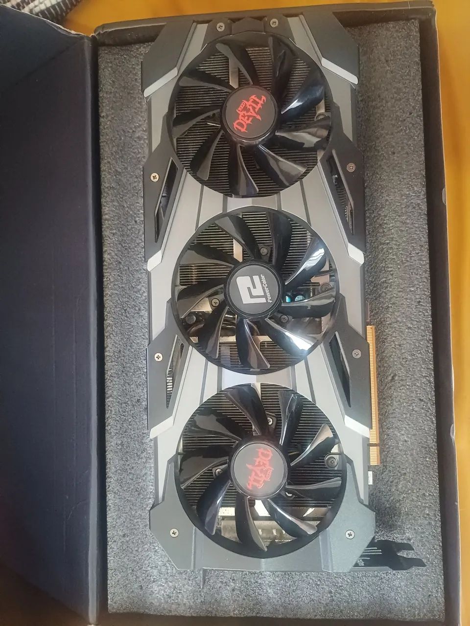 Rx 5700 xt triplo fan 